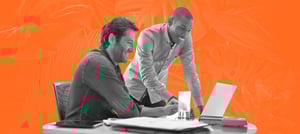 Pessoas aplicando o inbound commerce como estratégia - Tropical Hub