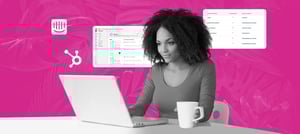 Mulher analisando processos para migrar Intercom para HubSpot