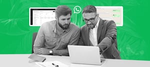 Dois profissionais analisam dados no notebook, representando o mapeamento e a otimização da jornada do cliente com apoio de tecnologia. Tropical Hub - HubSpot