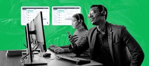 Profissionais de atendimento usando headsets e computadores com telas de CRM ao fundo, representando o uso de CRM para WhatsApp na gestão de conversas e suporte ao cliente. Tropical Hub - HubSpot